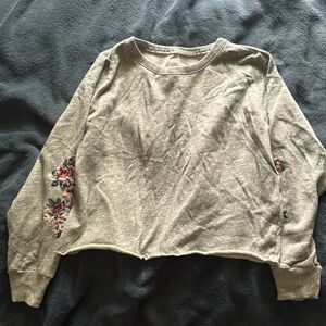 Gray Cropped Abercrombie & Fitch Sweater